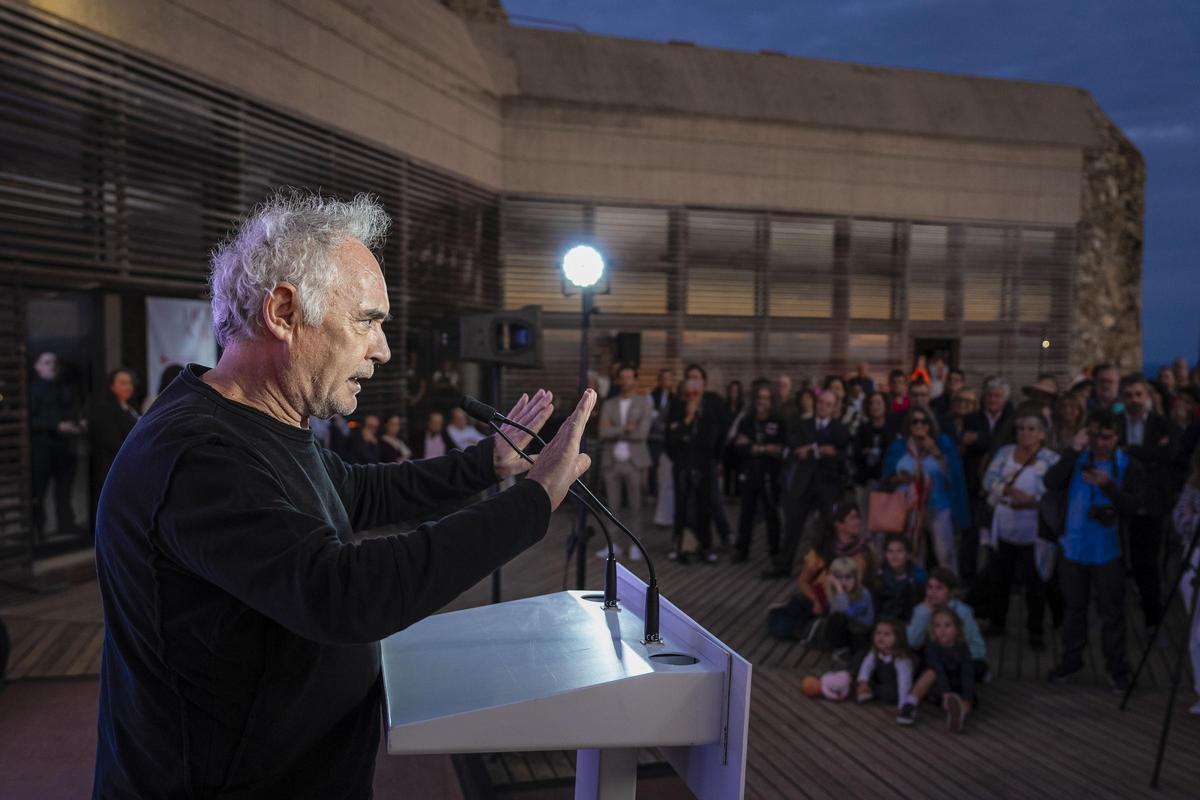 Un altre moment de la intervenció de Ferran Adrià en l'homenatge.