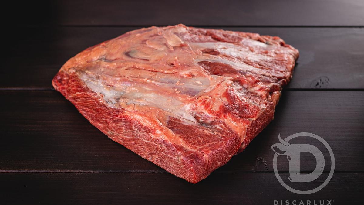 La calidad de la carne Discarlux, marca la diferencia en cualquier barbacoa.