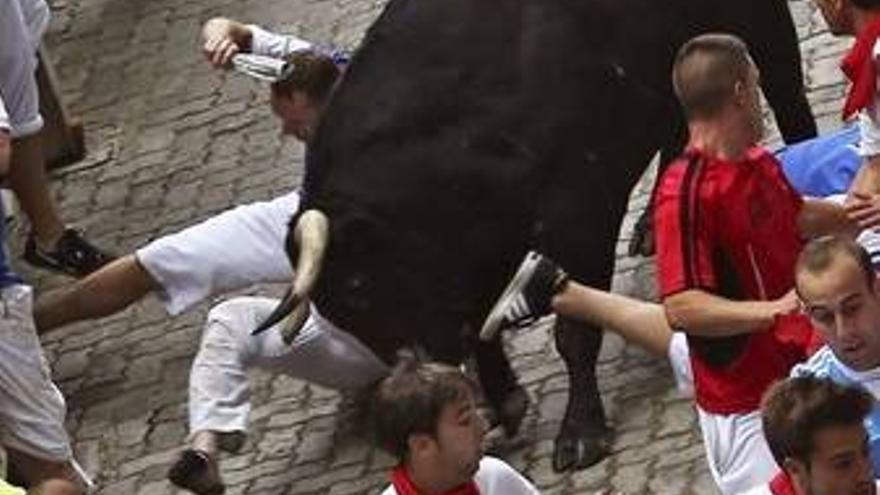 Dos heridos por asta en el tercer encierro de los sanfermines