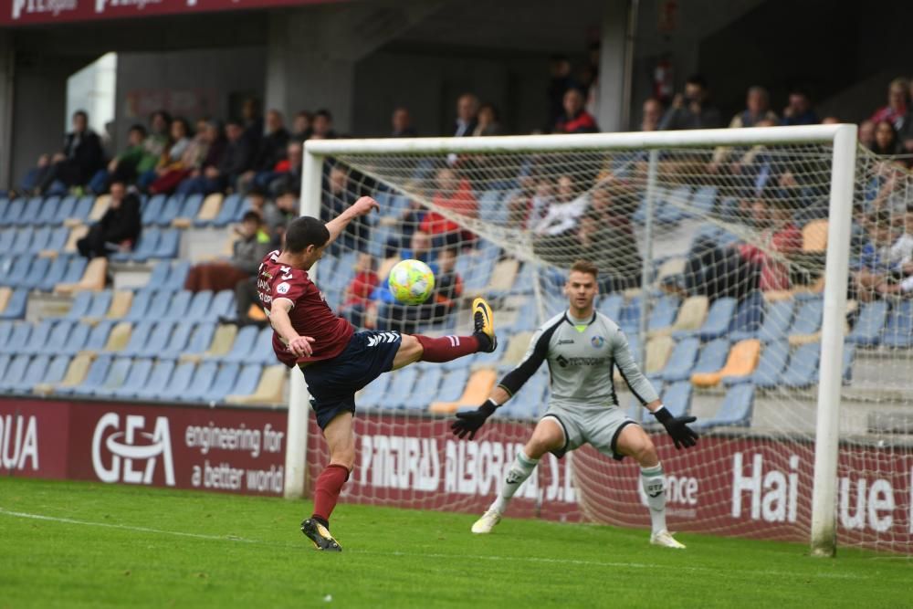 Deportes Pontevedra | Estrepitosa derrota de los granates ante el colista