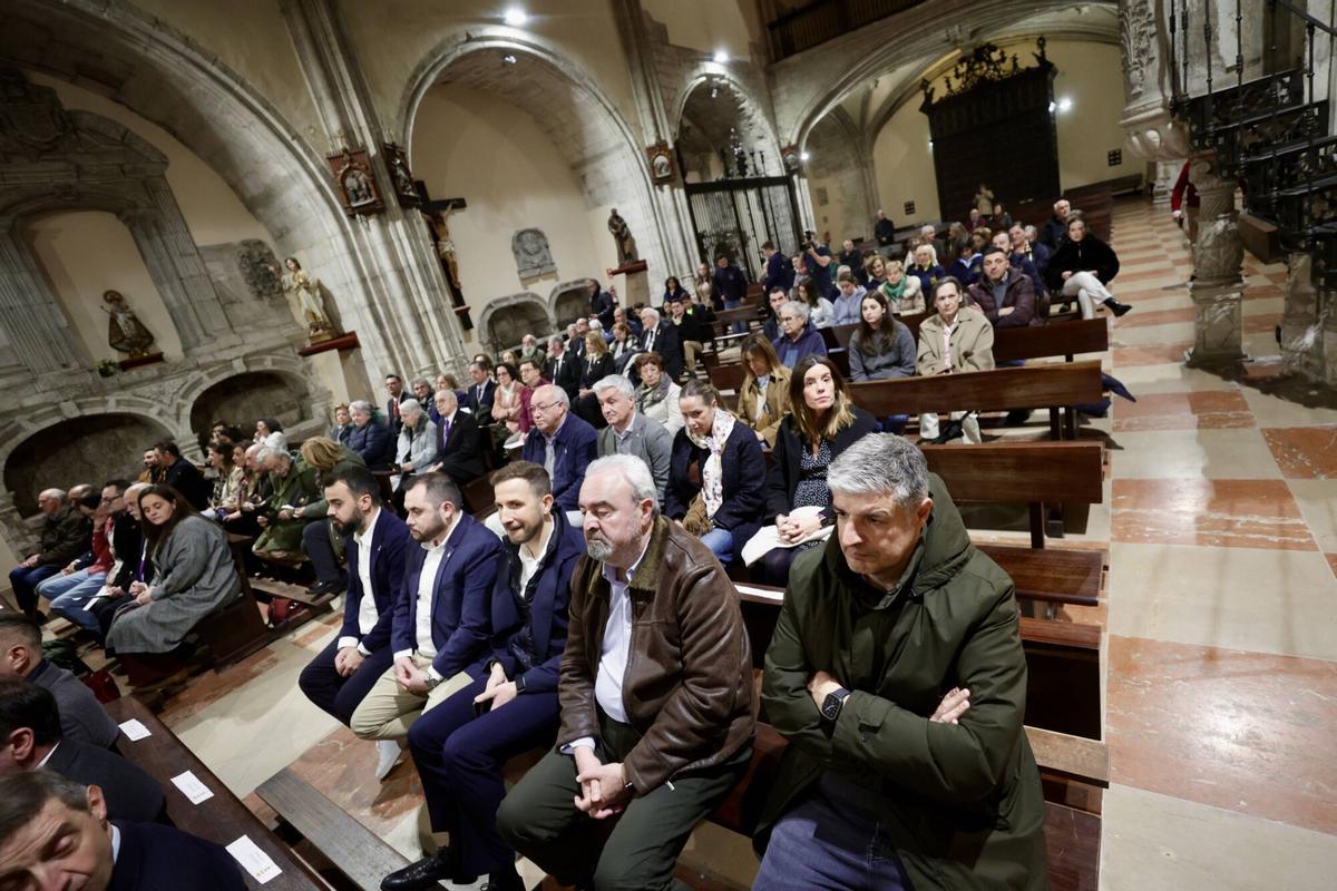 EN IMÁGENES: Martín Martín Peláez, presidente del Real Oviedo, pregonero de la Semana Santa de Oviedo