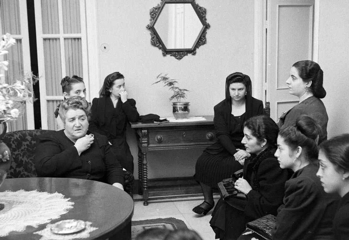Doña Angustias y otro familiares de Manolete Doña Angustias y otro familiares de Manolete