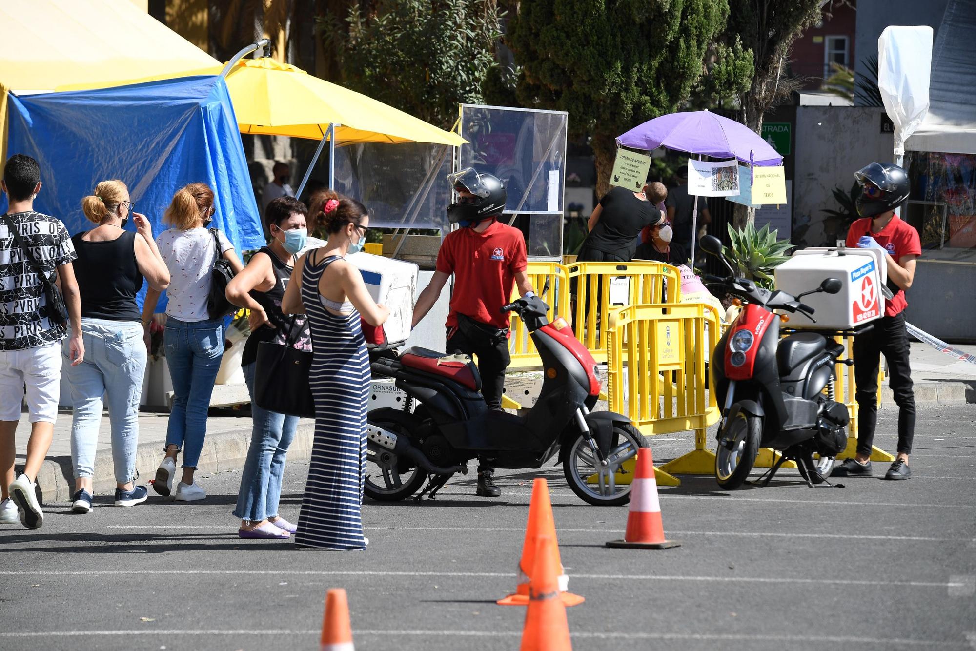 San Lázaro recibe a los familiares el Día de Todos los Santos