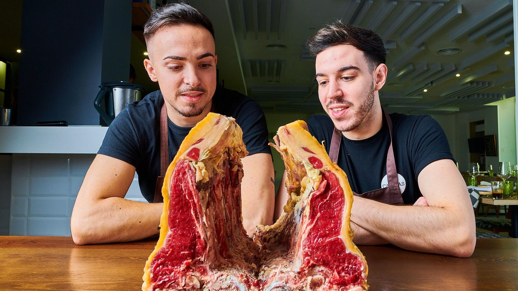 Javier Sanz y Juan Sahuquillo, chefs de Cañitas Maite (Casas-Ibáñez, Albacete)