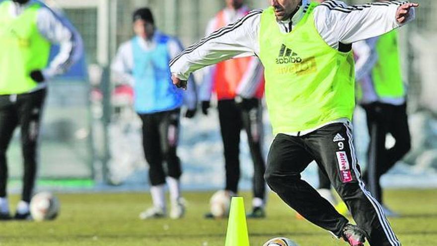 Nacho Novo, durante un entrenamiento con el Legia de Varsovia.