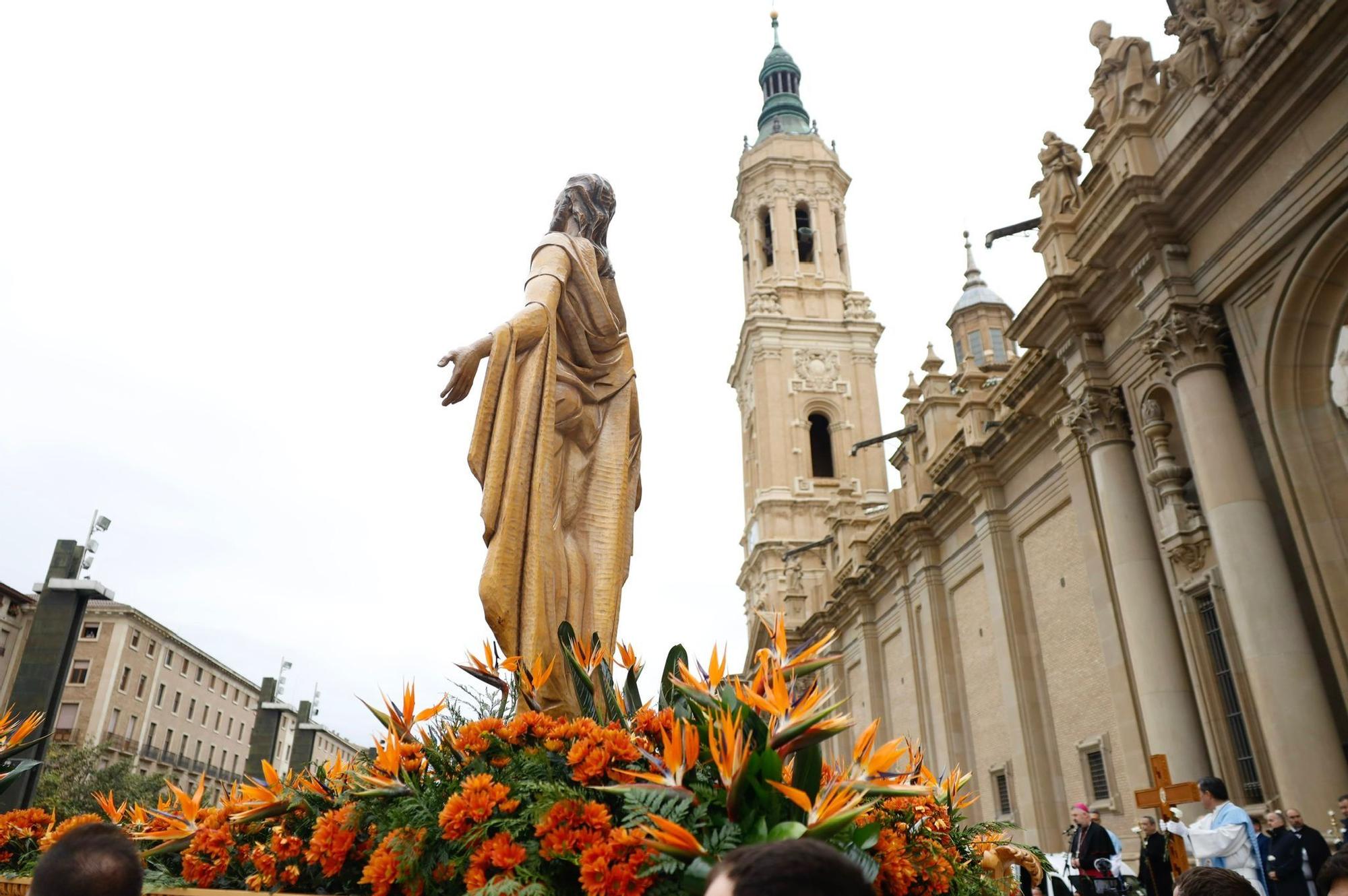 En imágenes | La procesión del Encuentro Glorioso sale a las calles de Zaragoza