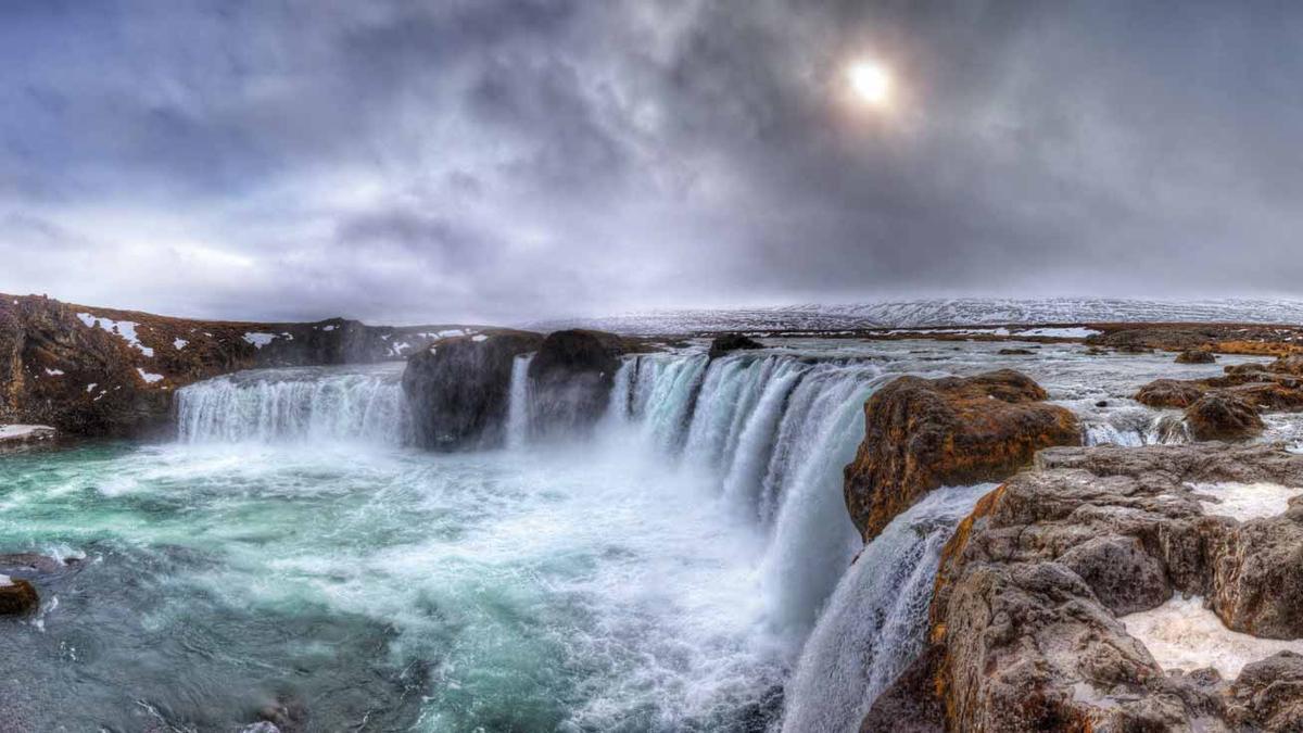 Goðafoss, una de las cascadas más espectaculares de Islandia