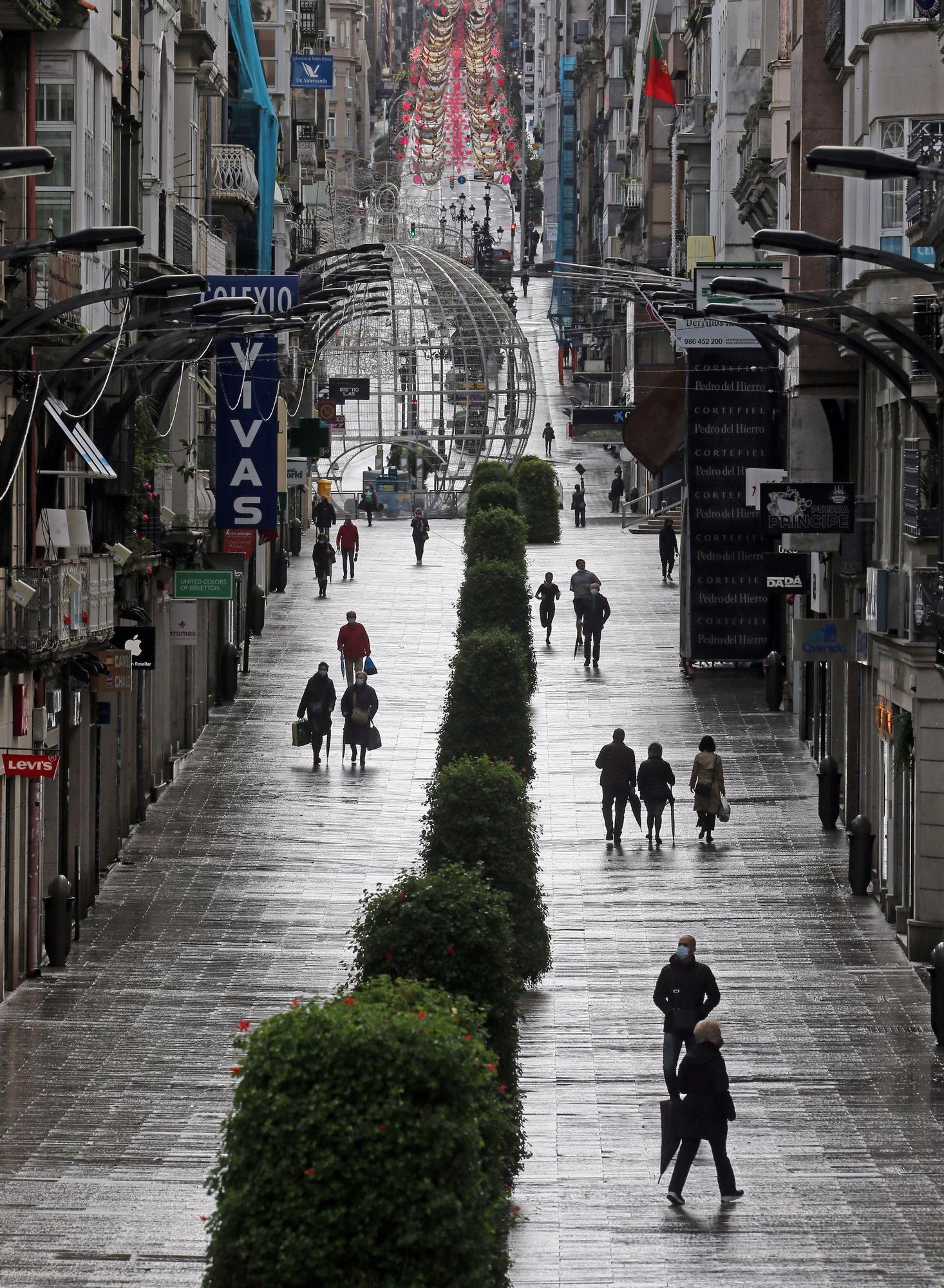 Día de fuertes vientos y lluvia en Vigo