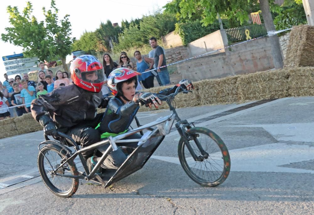 Baixada d'andròmines de la Festa Major de Sant Salvador de Guardiola