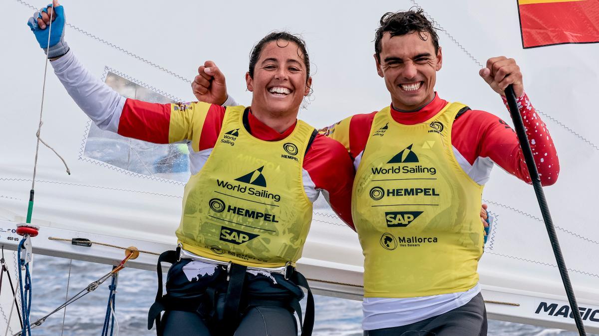 Nora Brugman y Jordi Xammar celebran el triunfo en el Sofía.