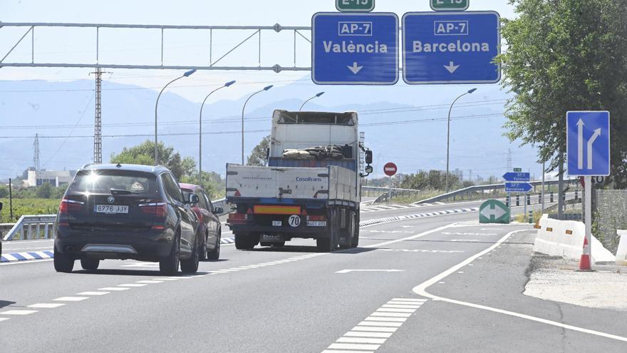 Poner peajes en las autovías afectaría a 60.000 vehículos al día en Castellón