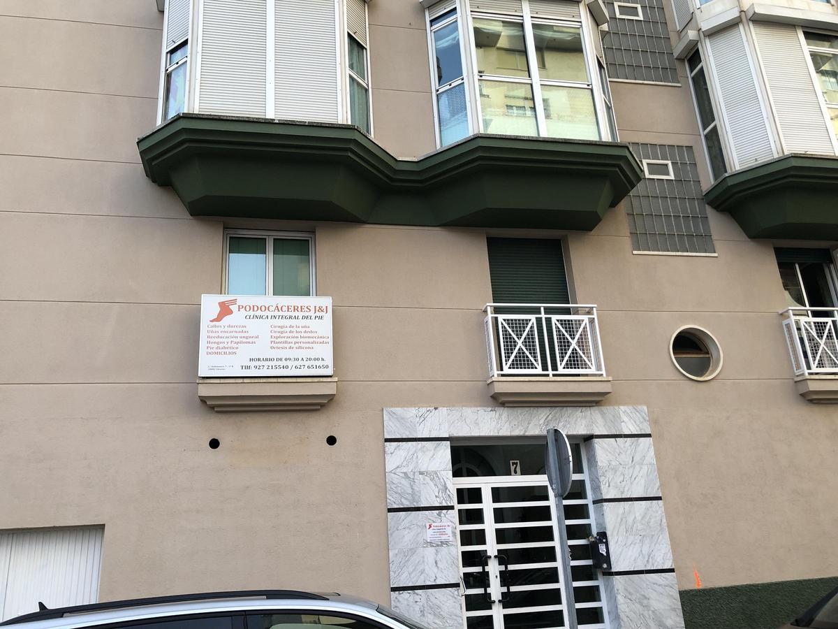 Fotogalería | La calle Salamanca, de Pinturas Mayo al Tambo