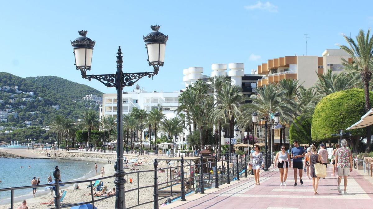 Imagen de archivo del paseo de Santa Eulària. | A.S.E.