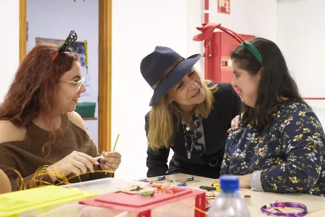 La infanta Elena conoce en Las Palmas de Gran Canaria el programa laboral Juntos Somos Capaces