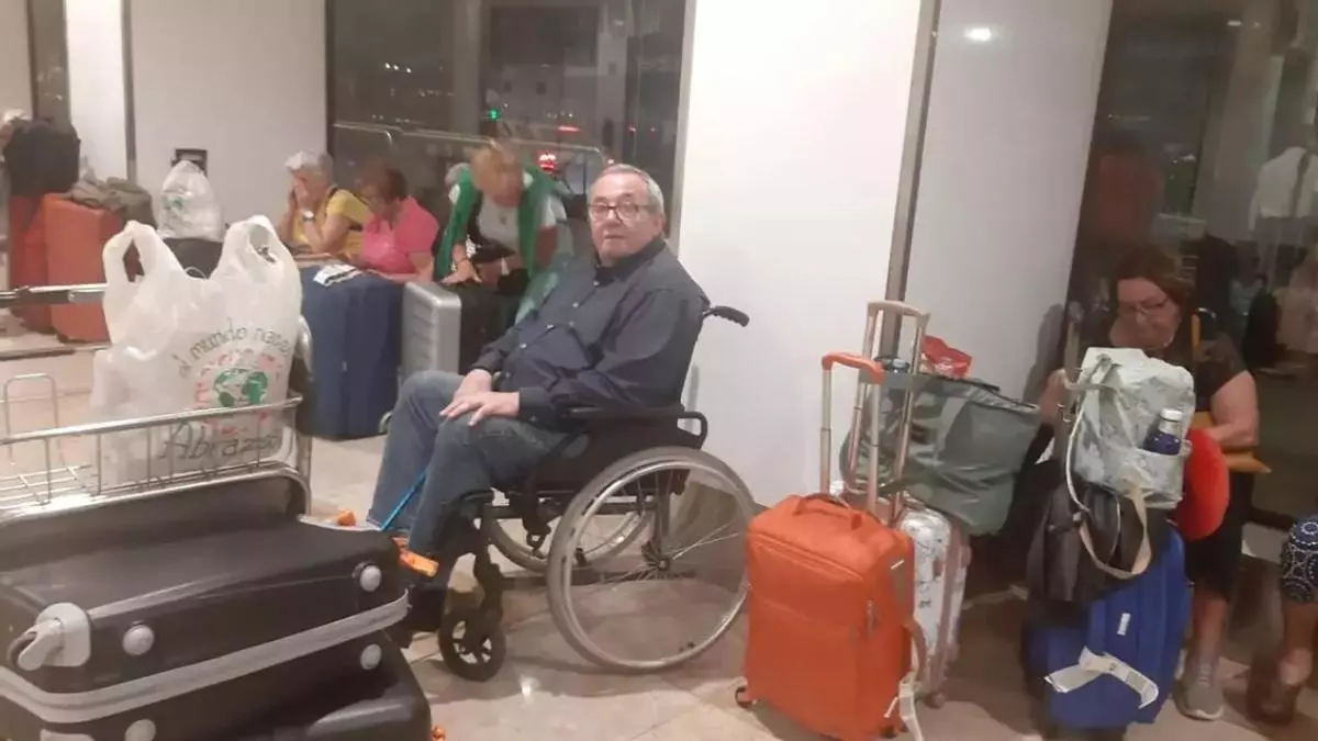 El viaje del Imserso del horror: los dejaron tirados en Gran Canaria y los confundieron con “unos chinos”