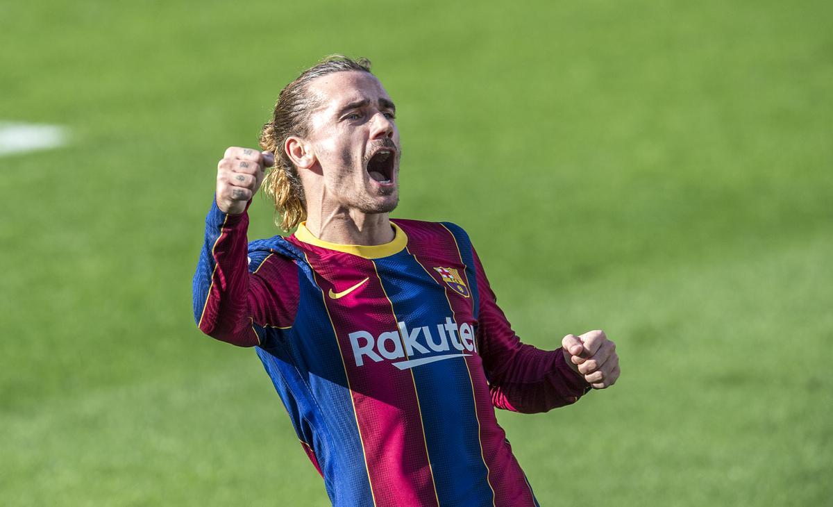 Griezmann celebra un gol en el Camp Nou.