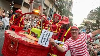 Estas son las hogueras ganadoras del Desfile del Ninot de Alicante 2026