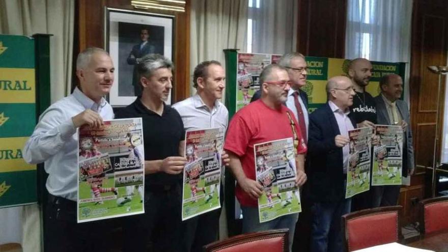 Participantes en el acto de presentación del encuentro celebrado ayer en Caja Rural.