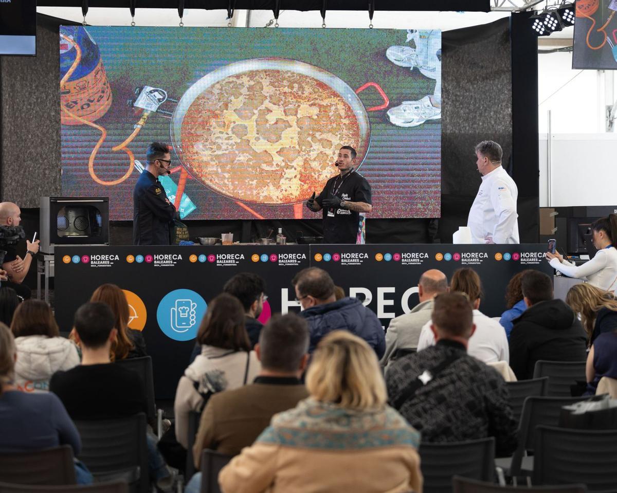 Una de las ponencias que se celebraron el año pasado en la feria. | FOTOS: VICENT MARÍ