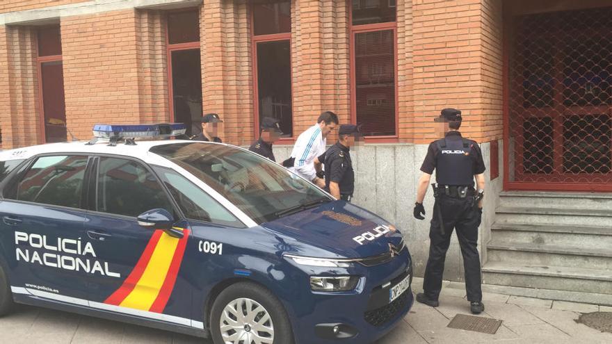 Los atracadores que provocaron un tiroteo en Mieres declaran ante el juez