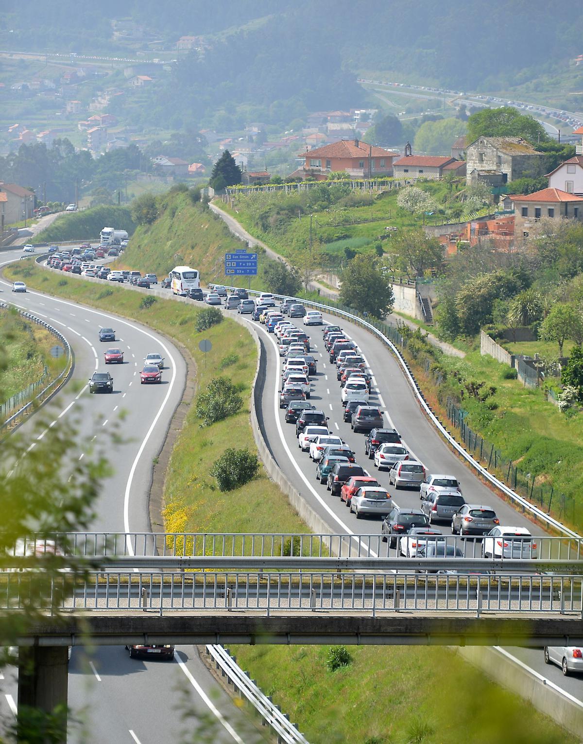 Imagen de archivo del paso de la autopista por Vilaboa.