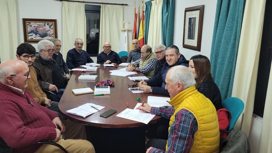 Asamblea de la Mancomunidad Tierras de Aliste, presidida por el alcalde de Alcañices. | Ch. S.