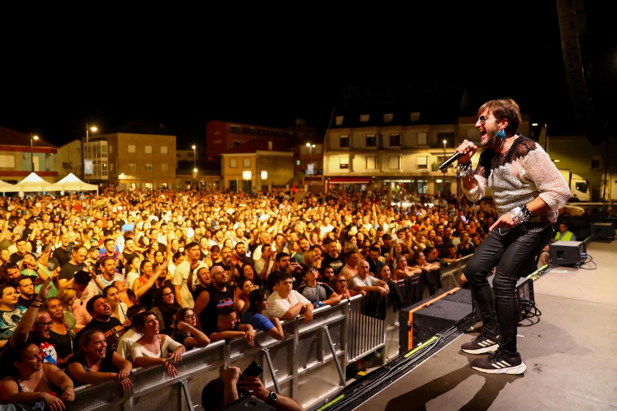 Heredeiros da Crus pone a A Illa a bailar