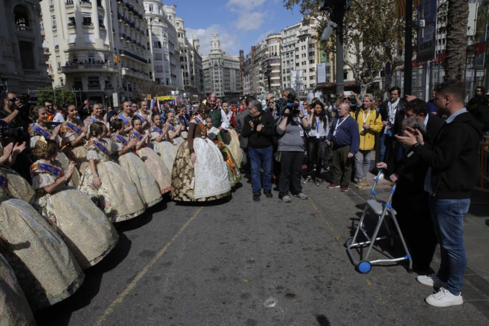 Búscate en el público de la mascletà del 1 de marzo