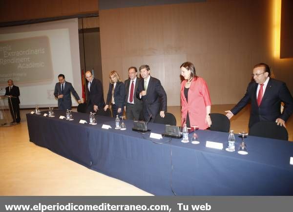 GALERÍA DE FOTOS - Entrega de los Premios Extraordinarios al Rendimiento Académico