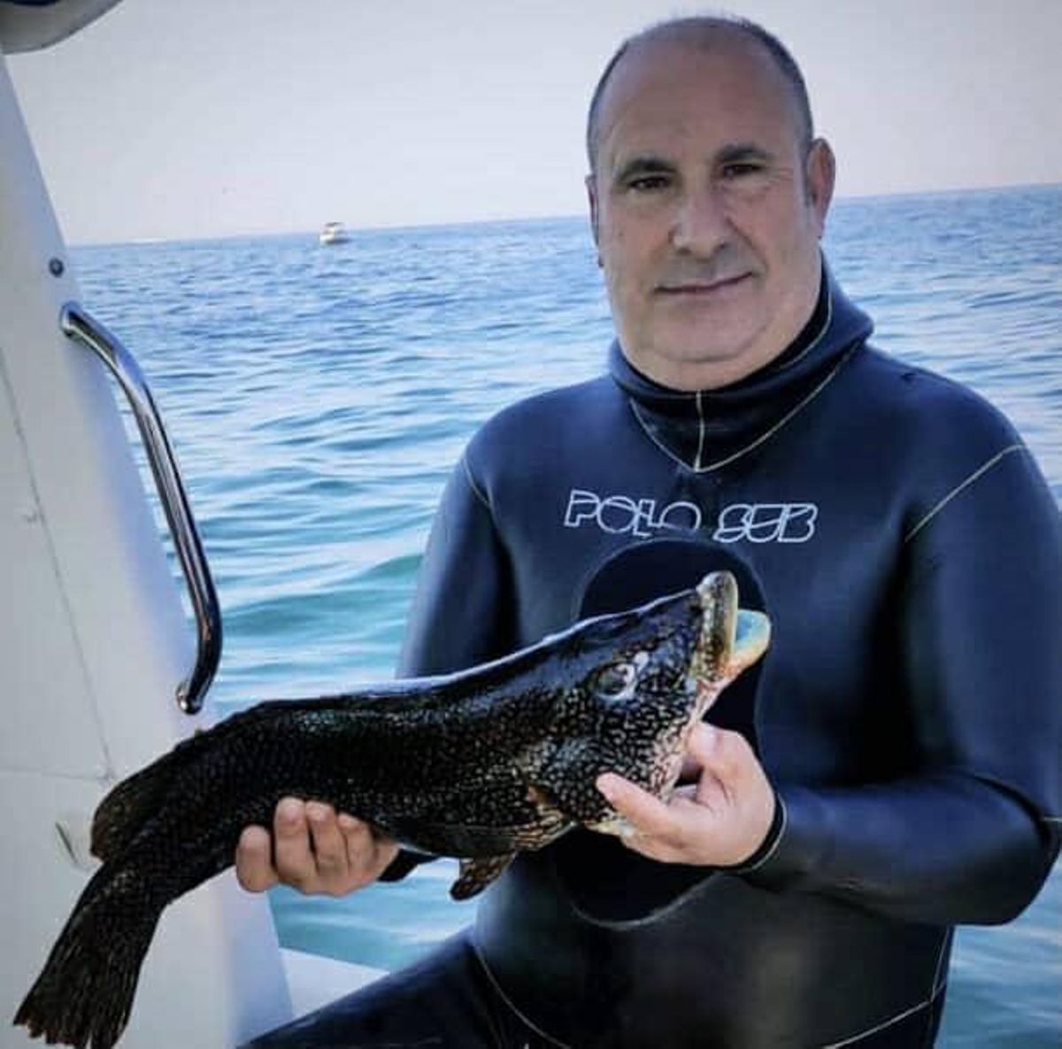 Fran es un ferviente practicante de la pesca submarina.