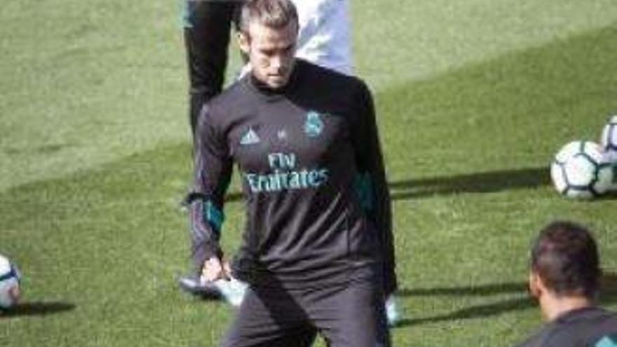 Gareth Bale en l&#039;entrenament previ abans de viatjar a Anoeta