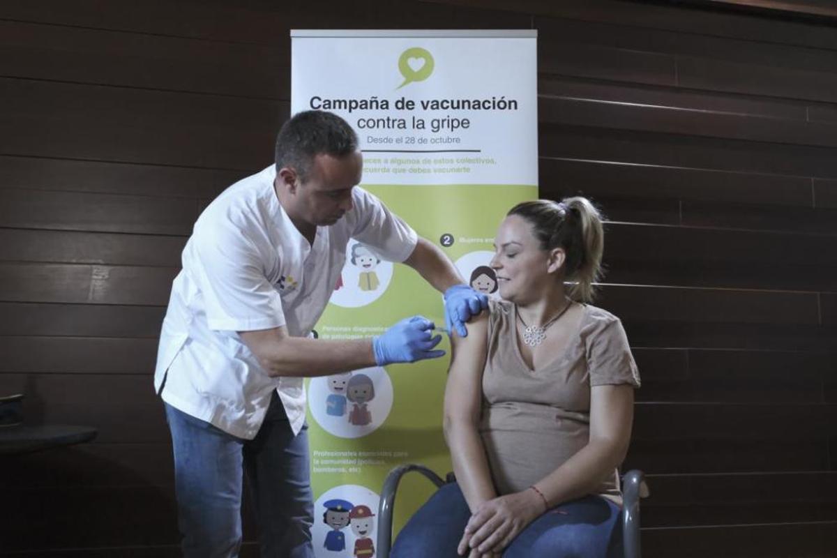 El Gobierno se vacuna contra la gripe El Gobierno se vacuna contra la gripe