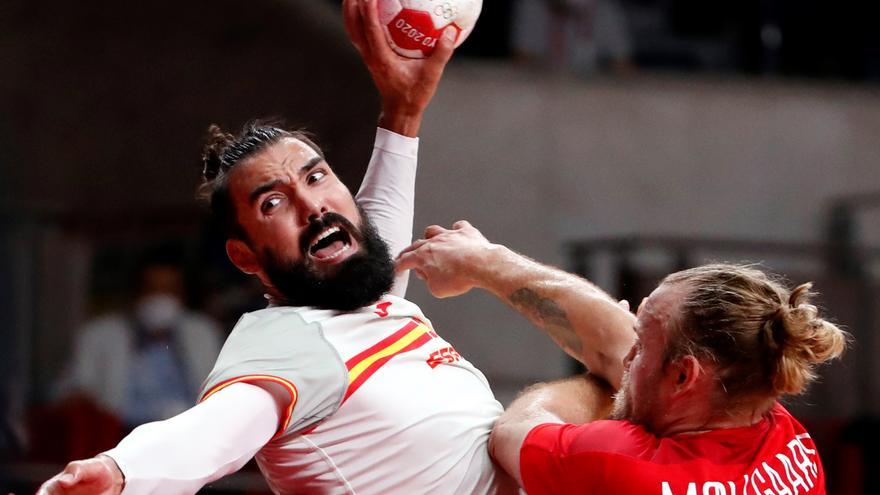 España cae ante Dinamarca y peleará por el bronce en balonmano