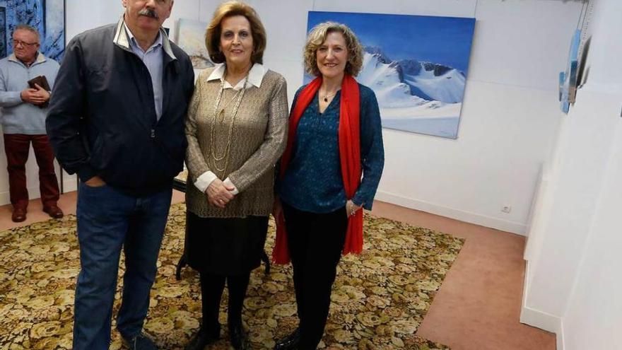 Pilar Serrano, Montserrat Menéndez y Estéfano exponen en el Casino