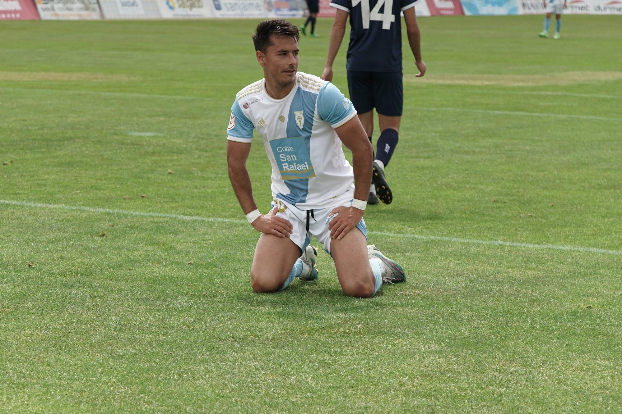 SD Compostela vs Marino de Luanco: las imágenes del partido