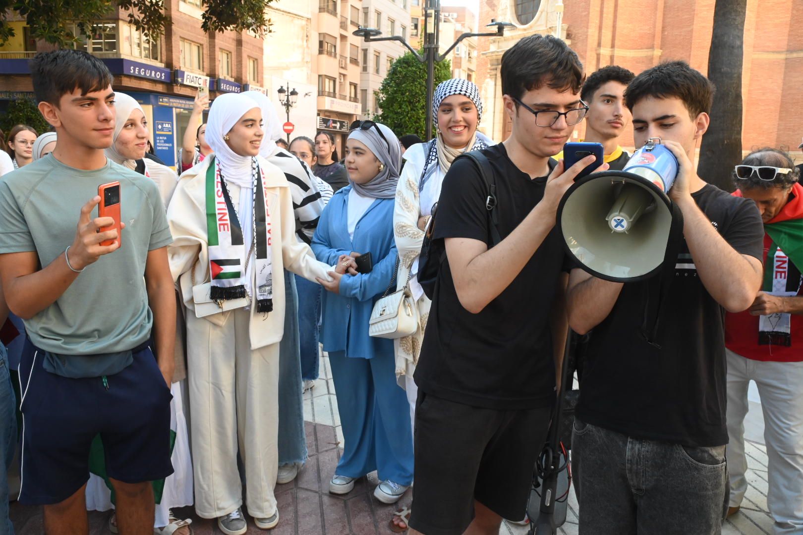 Galería de imágenes: Estudiantes de Castellón en protesta por Palestina