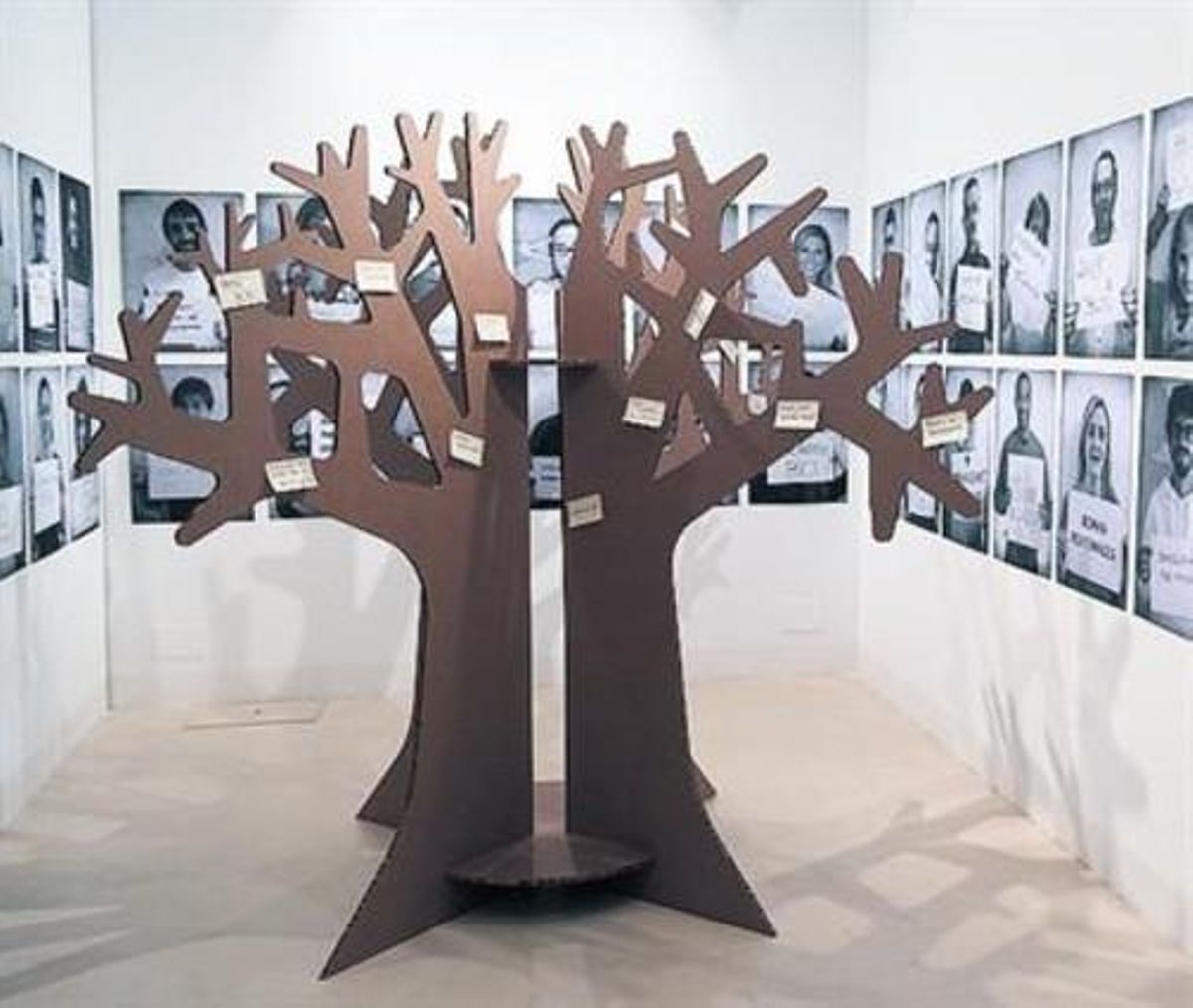Sala de l’arbre dels desitjos (ara n’hi ha més). Sala de l’arbre dels desitjos (ara n’hi ha més).