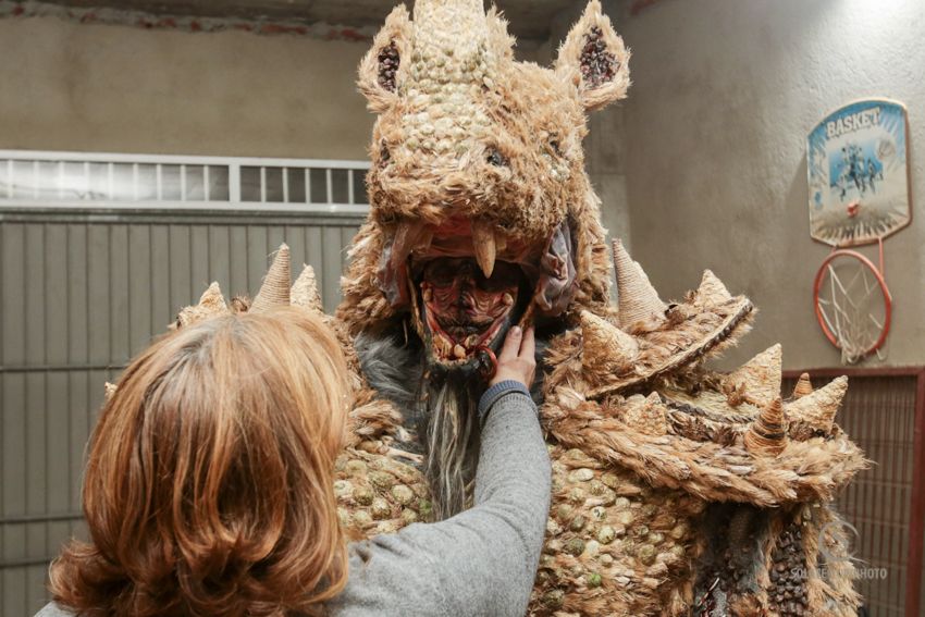 Suelta de la Mussona en el Carnaval de Águilas