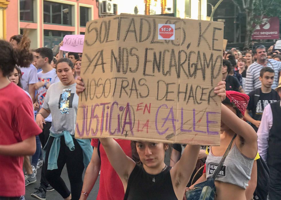 MANIFESTACIÓN EN SEVILLA  TRAS LA SENTENCIA DE ...