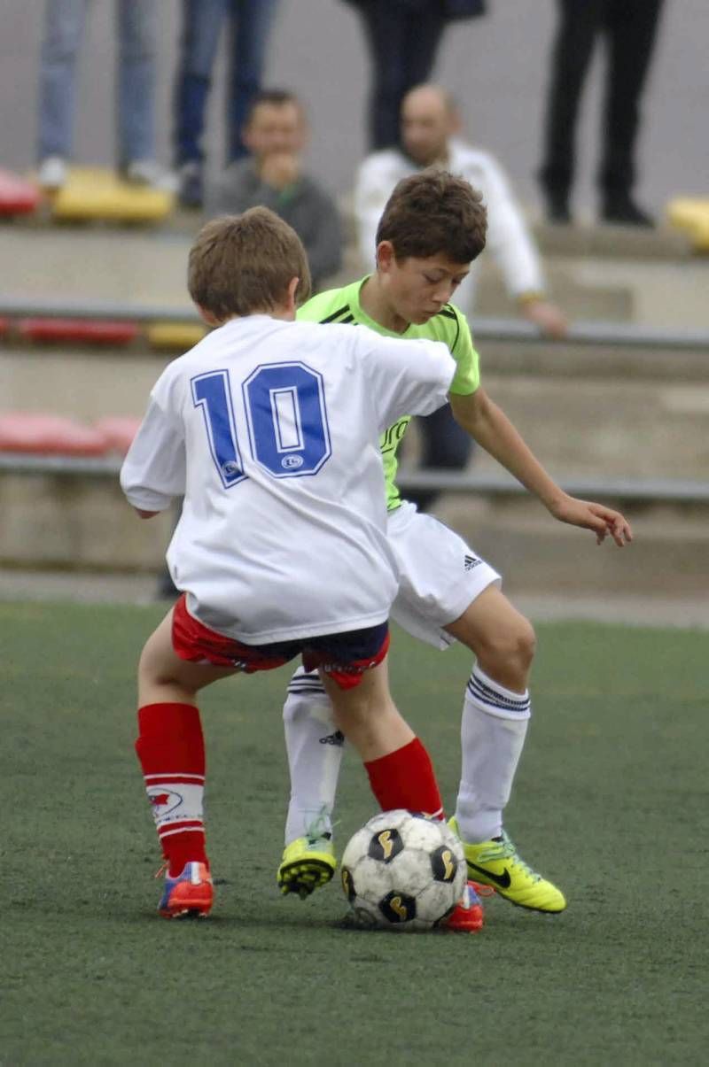 FÚTBOL: Santutxu - Osasuna (3-4 puesto benjamin)