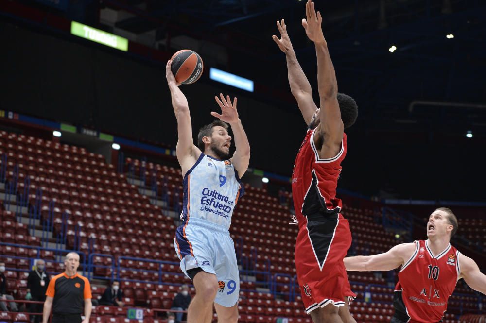 Armani Milan - Valencia Basket, en imágenes