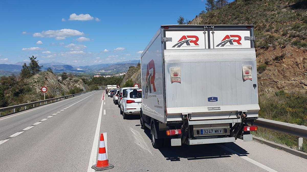 El PSOE ha solicitado el desdoblamiento de la carretera A-355.