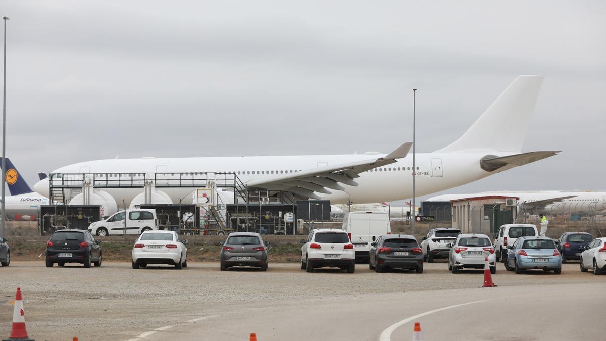 Aeronaves en el aeropuerto de Teruel.