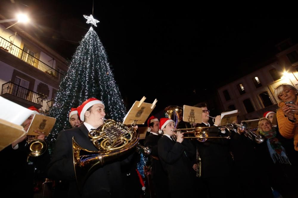 Encendido de las luces de Navidad en Avilés