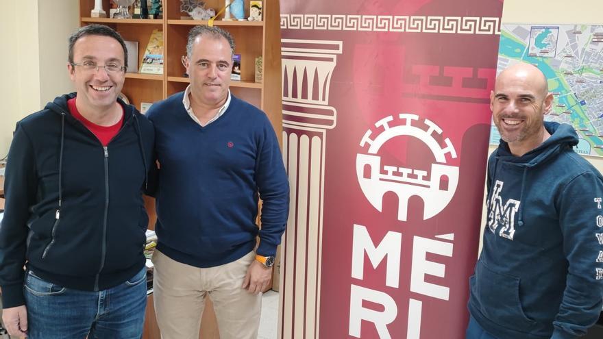 Reuniones institucionales en Cáceres y Mérida para difundir el triatlón