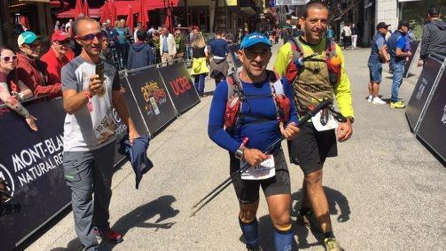José María Cardona y Daniel Costa llegaron juntos a la línea de meta en Chamonix.