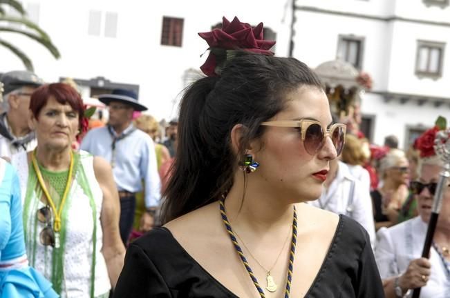 ROMERIA ROCIERA Y OFRENDA A LA VIRGEN