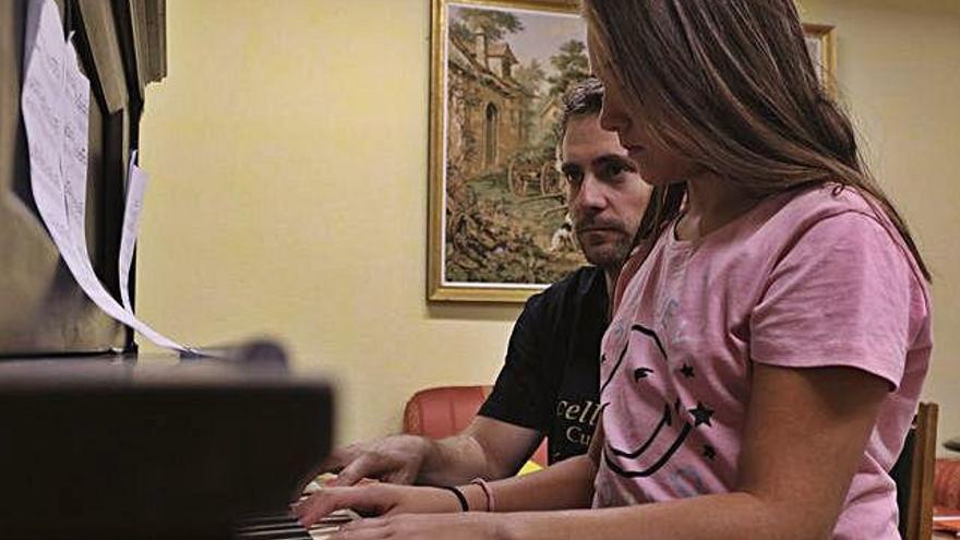 El piano es la especialidad que cuenta con más inscritos en el curso.