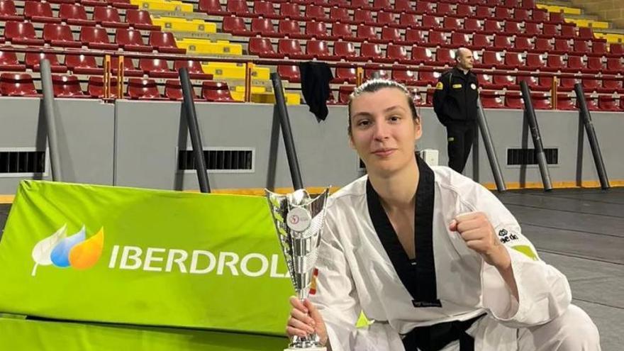 Tania Castiñeira cierra el año con un triunfo en la Copa Iberdrola