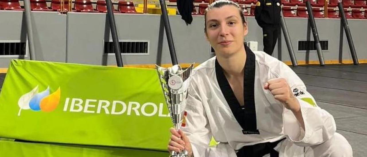 Tania Castiñeira cierra el año con un triunfo en la Copa Iberdrola | C.I.